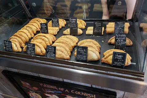 Aly's Bakery photo 3